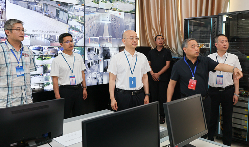 汪华东调研高考组织实施工作