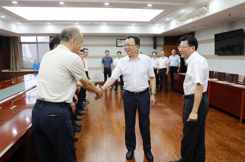 蒋曦走访市人大常委会市政协机关和各民主党派市委会市...